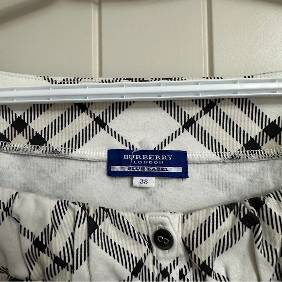 Burberry Long Sleeve - Picture 7 of 9